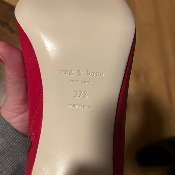 Gorgeous red rag n bone ankle boots with zipper on side - Picture 12 of 15